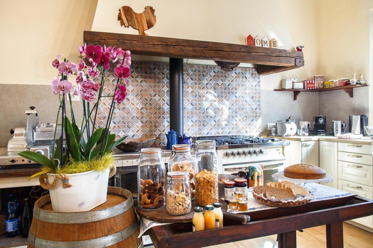 산타르칸젤로 디 로마냐 Il Pettirosso B&B 외부 사진